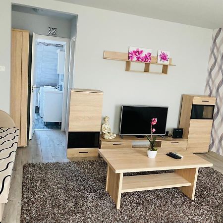 شقة Tamara Apartman Hajdúszoboszló المظهر الخارجي الصورة