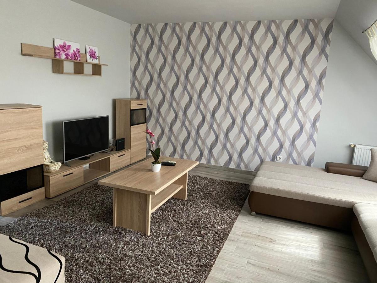 شقة Tamara Apartman Hajdúszoboszló المظهر الخارجي الصورة