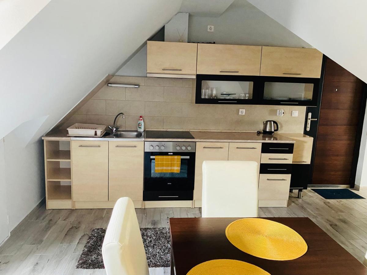 شقة Tamara Apartman Hajdúszoboszló المظهر الخارجي الصورة