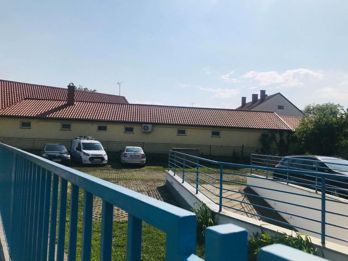 شقة Tamara Apartman Hajdúszoboszló المظهر الخارجي الصورة
